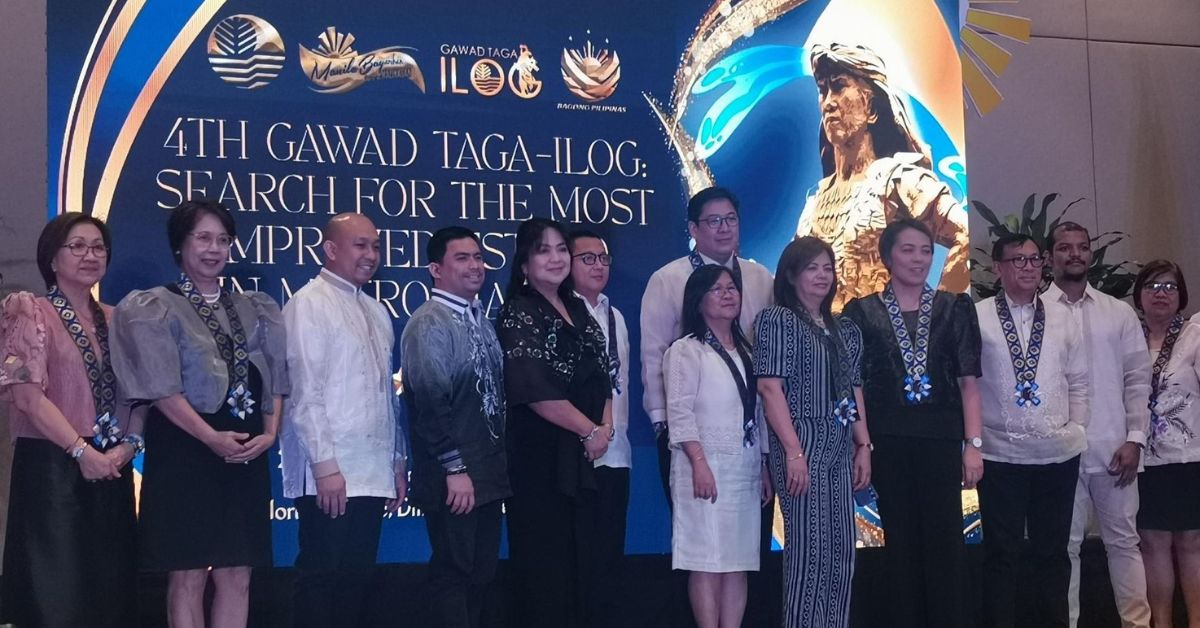 2 In the photo are (L-R)_ Department of Environment and Natural Resources (DENR) - National Capital Region (NCR) Regional Executive Director Jacqueline Caancan, SM Supermalls’ Vice President for Corp