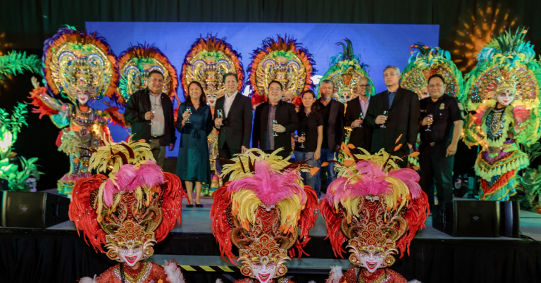 Captivating Moments at Parkville's SMX Celebration: A Steamed Affair with Special Guests