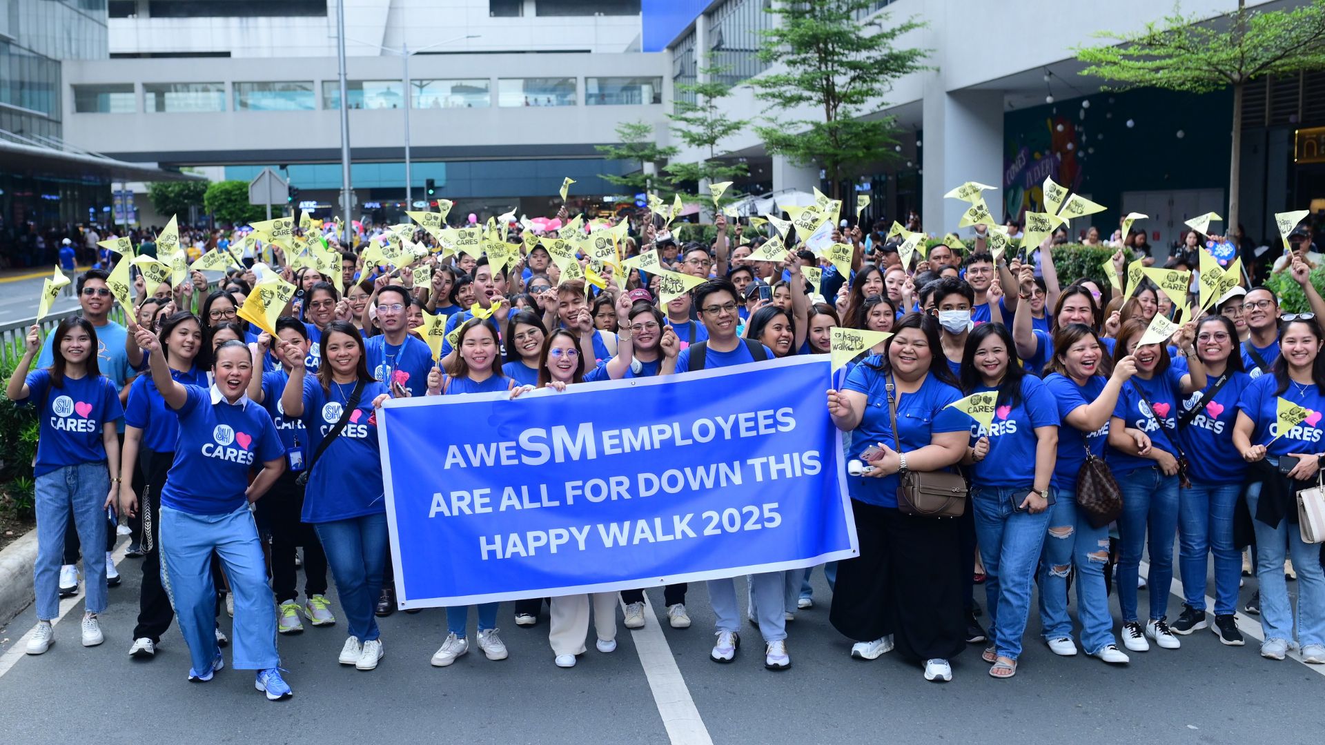 Hundreds of SM employee volunteers walk proudly with purpose for Happy Walk 2025 at SMX – Manila.